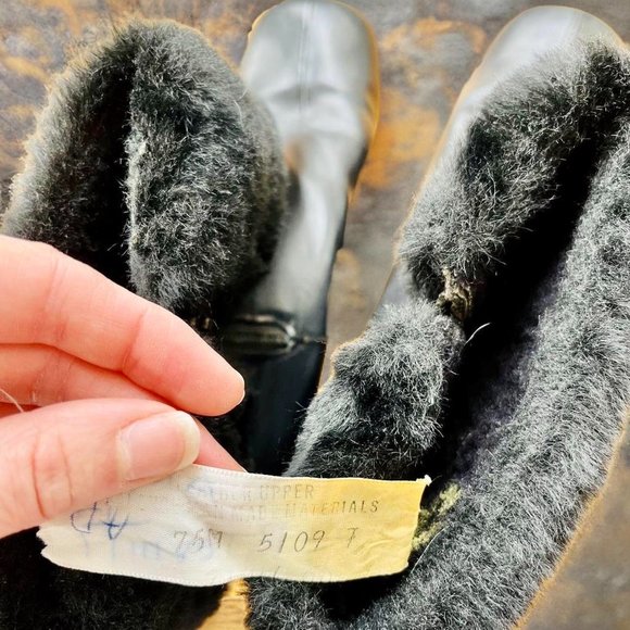 Vintage 60s genuine leather & faux fur cuffs black ankle boots 7 / 7.5 US - Picture 4 of 4